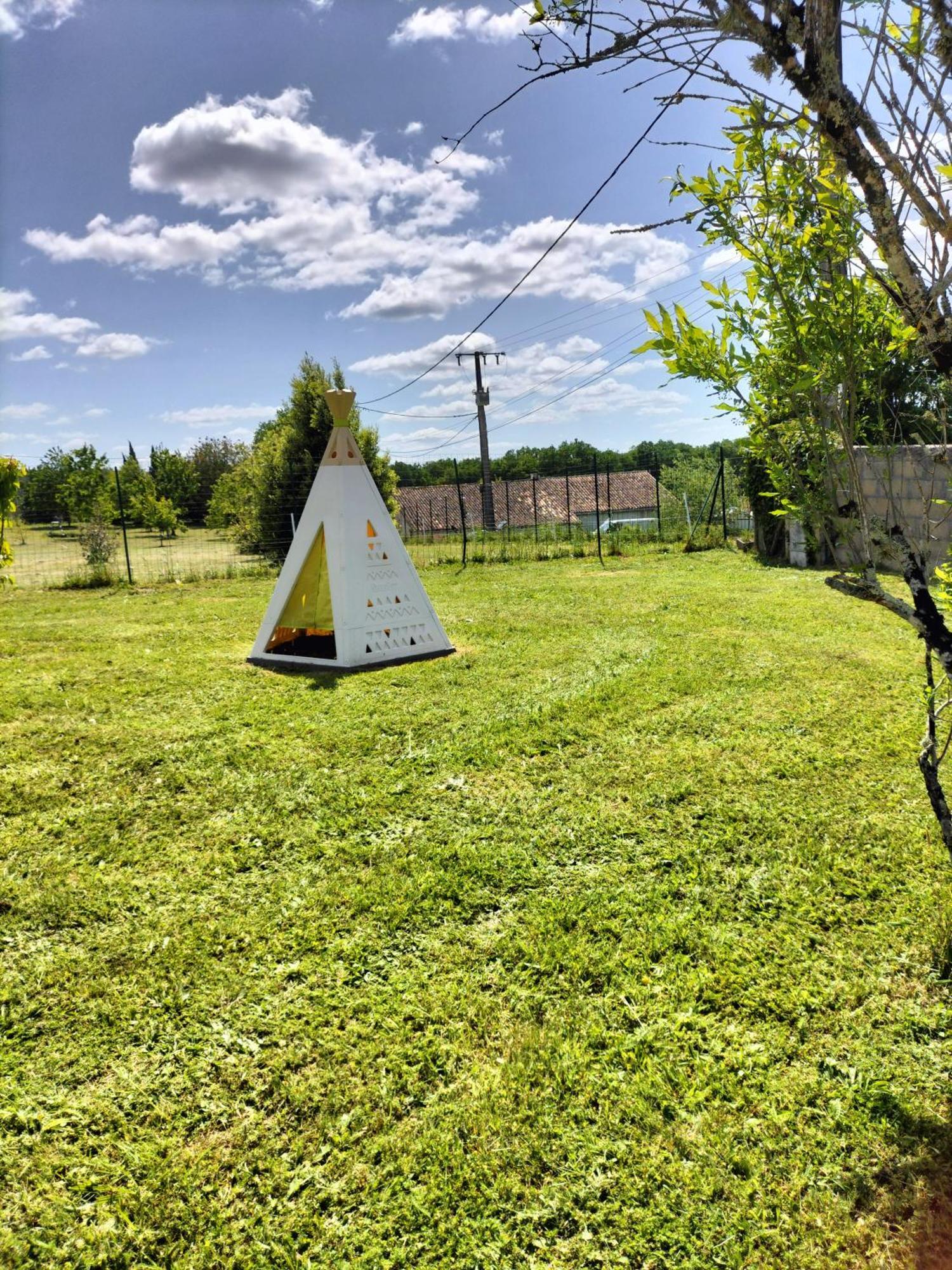 Tiny House * Saint-Vallier (Charente)